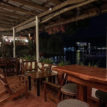 Harleys Hotel Olongapo Eksteriør billede